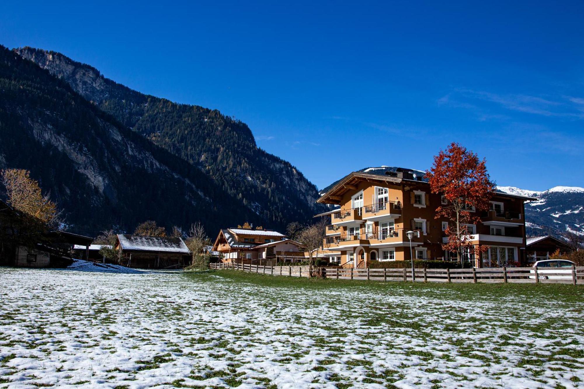 Apart Hotel Therese Mayrhofen Exterior photo
