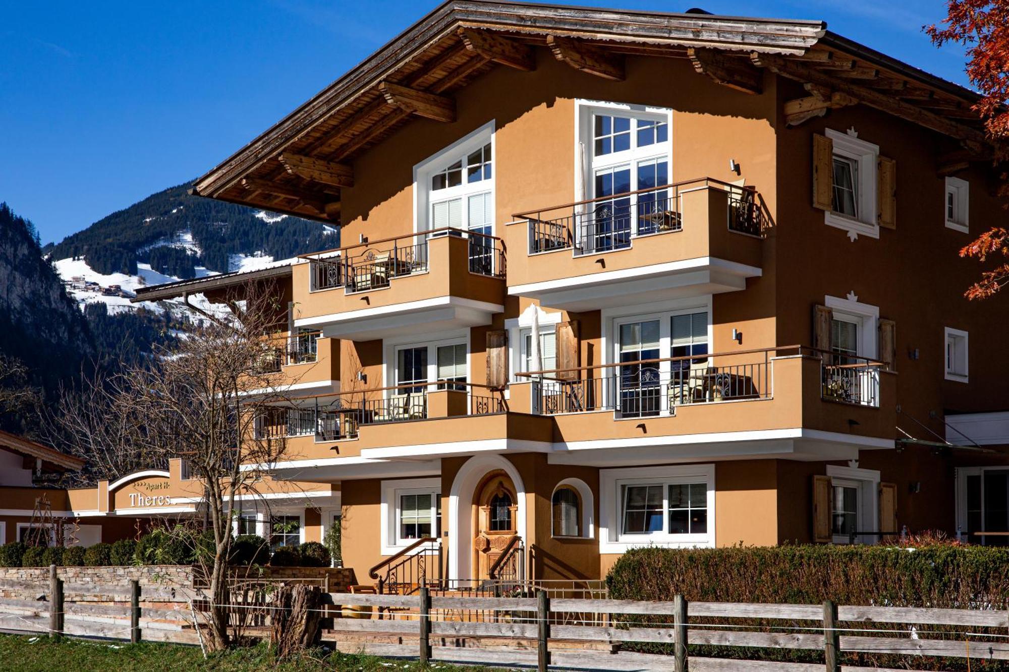 Apart Hotel Therese Mayrhofen Exterior photo