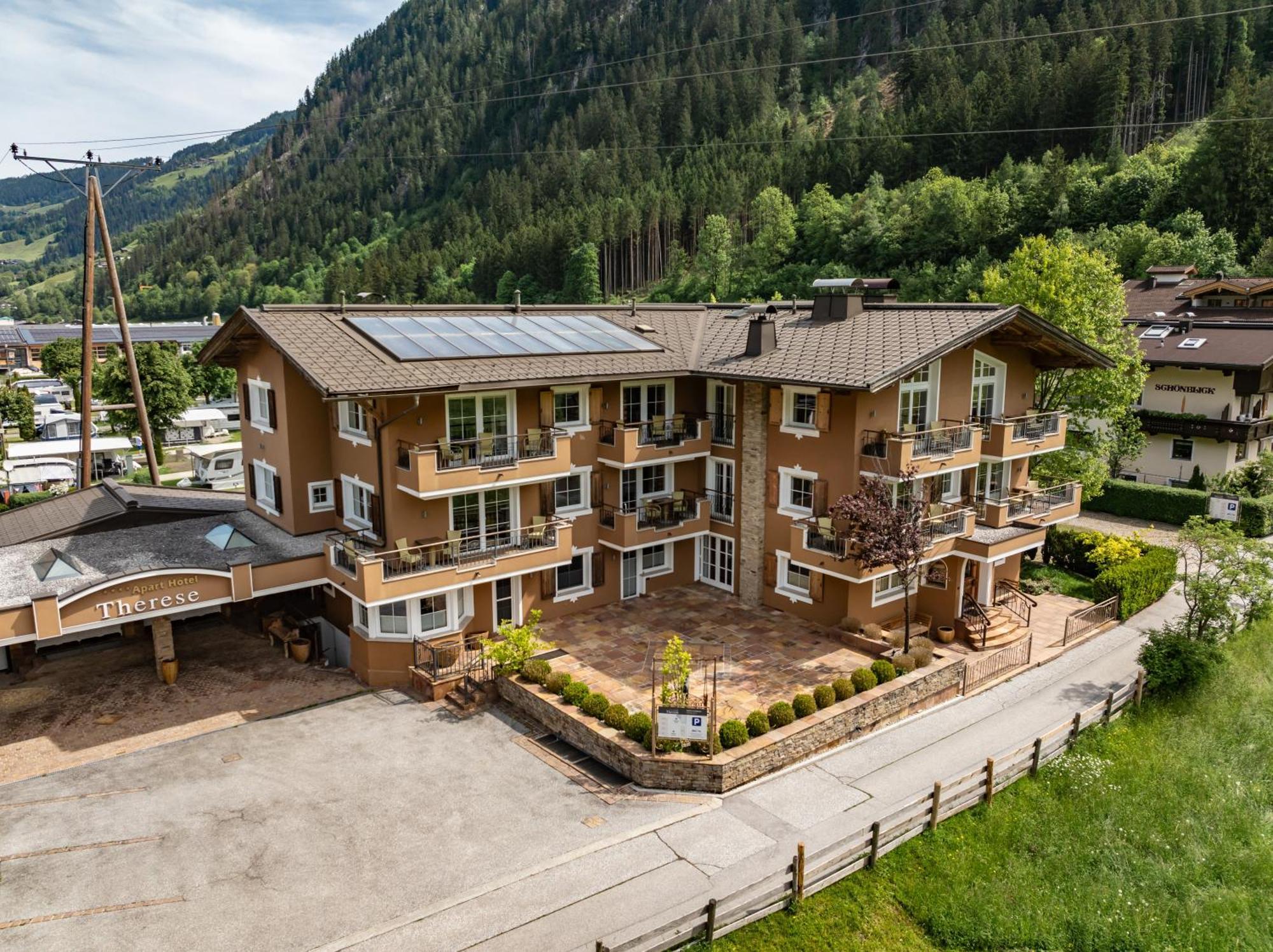 Apart Hotel Therese Mayrhofen Exterior photo