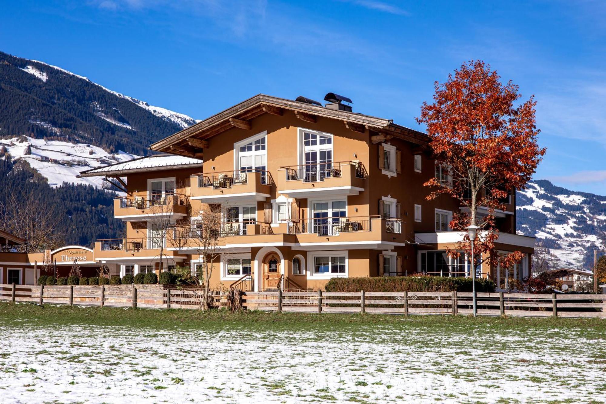 Apart Hotel Therese Mayrhofen Exterior photo