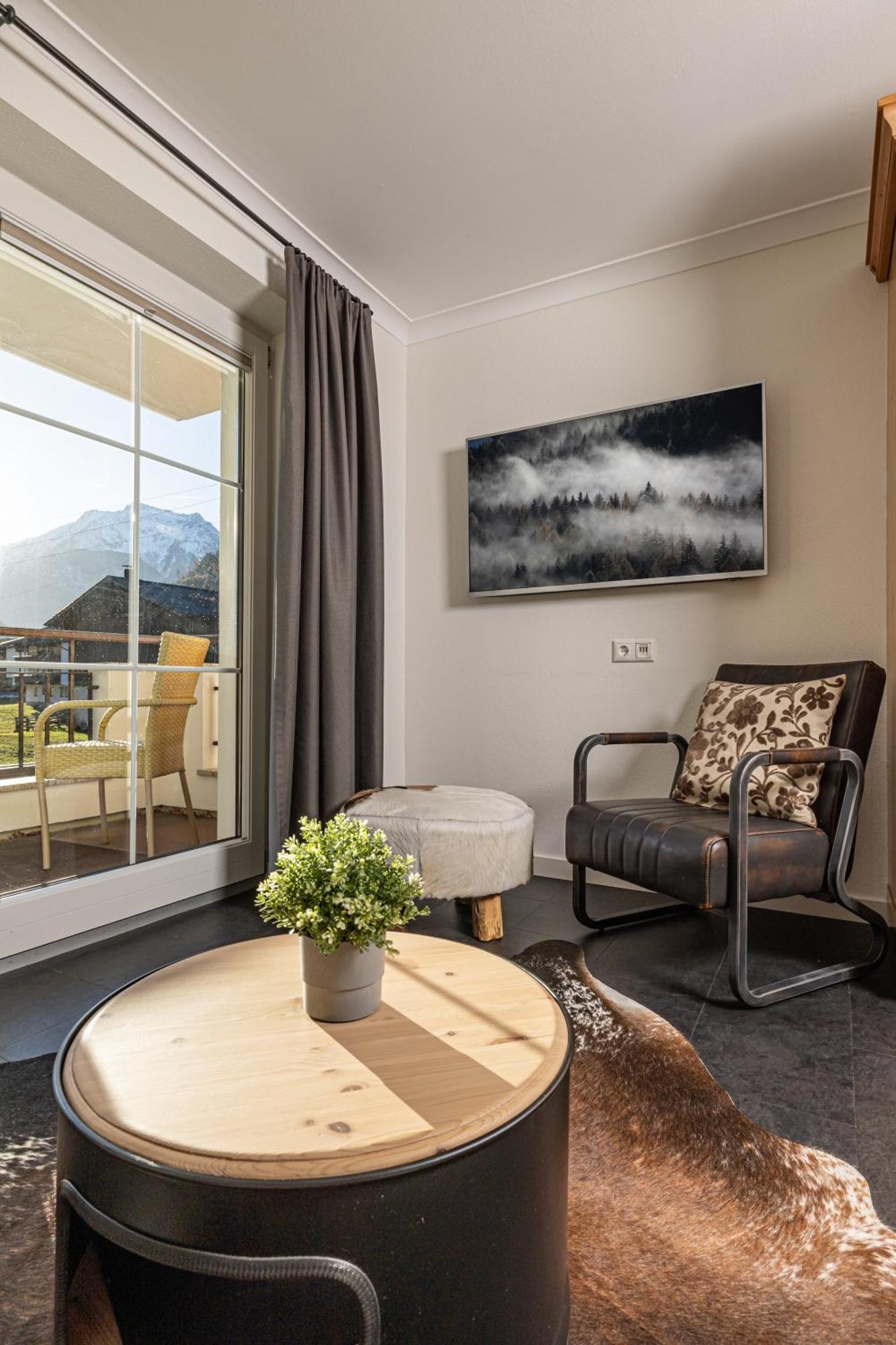 Apart Hotel Therese Mayrhofen Exterior photo